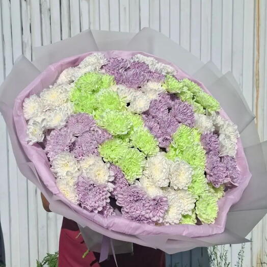 Букет из кустовых хризантем цвета микс (17 шт)