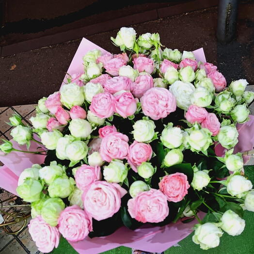 Pink Rose Bouquet