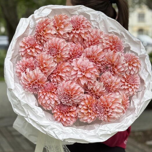 Peach dahlias mono bouquet