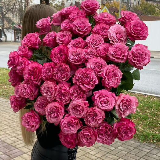 Пионовидные розы