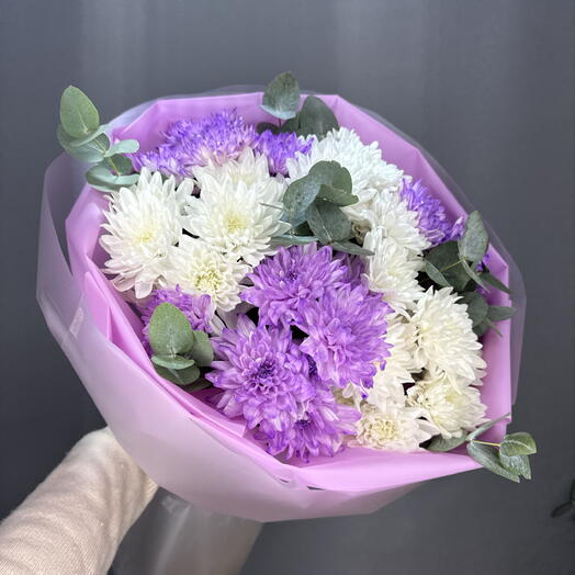 Нежный букет пушистых хризантем с эвкалиптом🌸🌸🌸