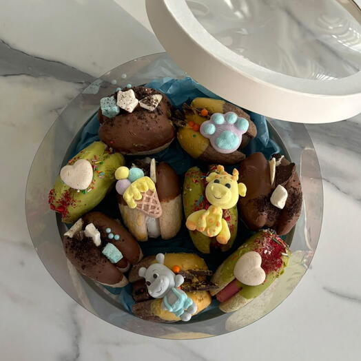 Пирожные сэндвичи для мальчика