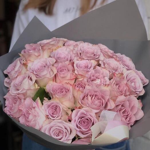 27 pink roses