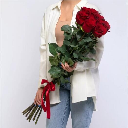 Ramo de 7 rosas rojas 90 cm
