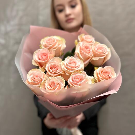 Ramo de 11 rosas de durazno Ecuatorianas Frutetto 70cm