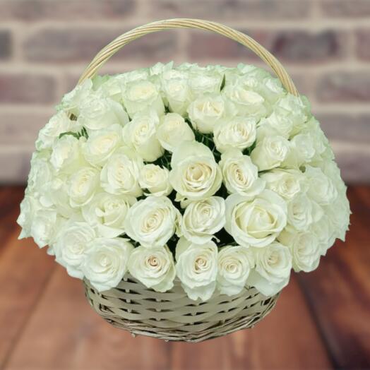 119 White Roses in Basket