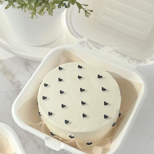 Bento cake with hearts