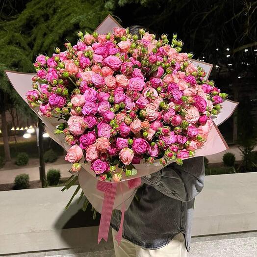 Big Pink spray roses bouquet