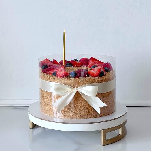 Honey cake with berries