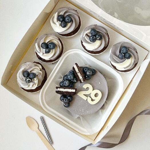Bento cake Set and 5 birthday Cupcakes