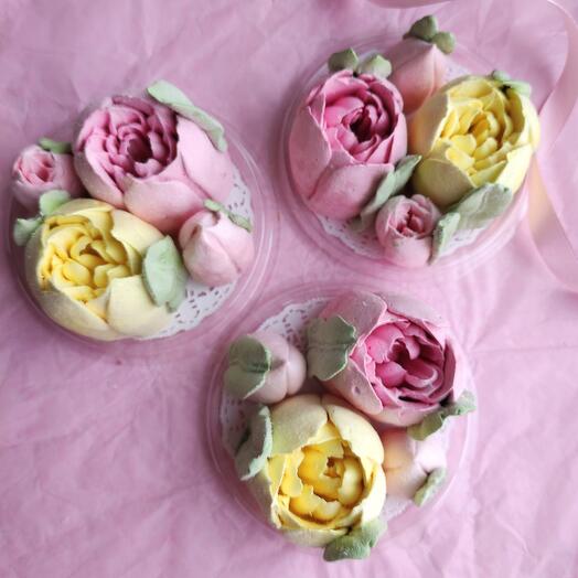 Marshmallow tulips