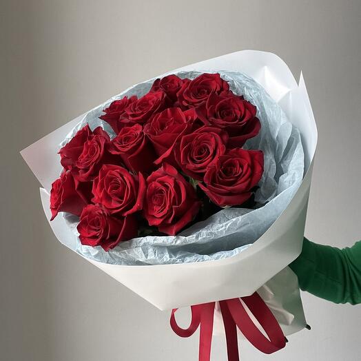 Красные розы 15шт
