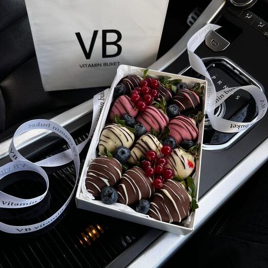 Клубника в шоколаде 12 штук