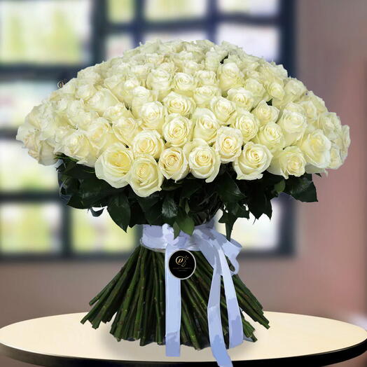 100 White Roses Bunch