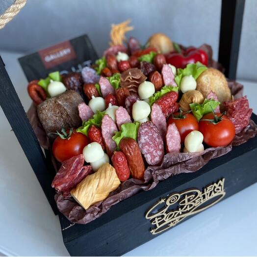 Caja de carne de hombre para el 23 de febrero