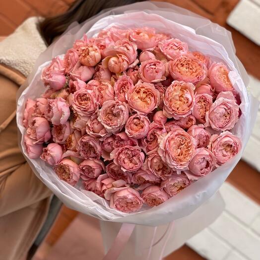 A gorgeous bouquet of peonies and Juliet bush roses