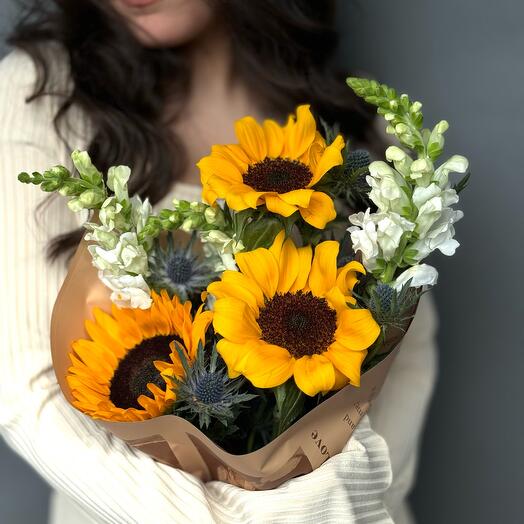 Bouquet with sunflower