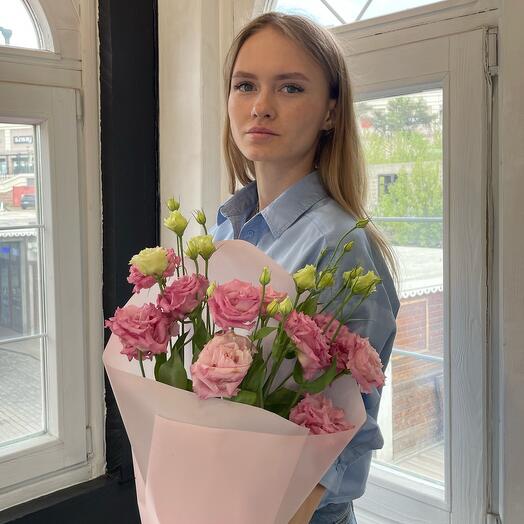 Сборный букет из эустомы