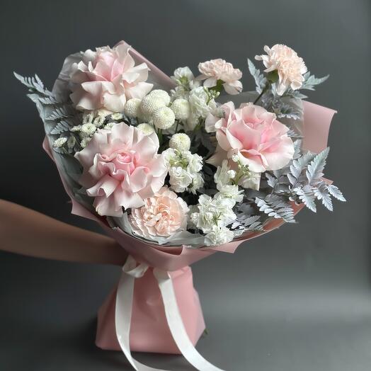 Delicate bouquet with French roses