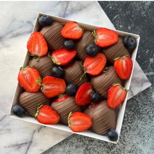 Набор из Клубники в шоколаде "Amsterdam" (9-12 ягод)