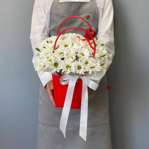 Bolso de crisantemos blancos