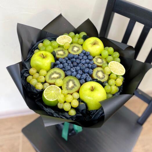 Ramo de frutas con arándanos