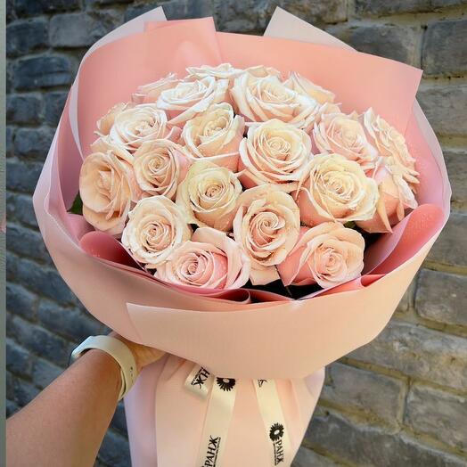 Букет из 21 нежно-розовой розы в Алматы