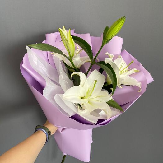Лилия в оформлении