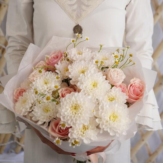 Нежный сборный букет