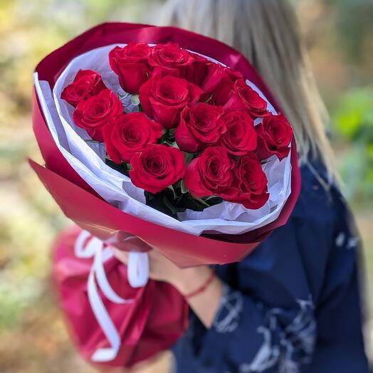 Моно букет из красных роз