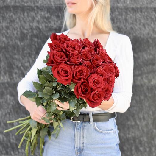 25 Red Roses