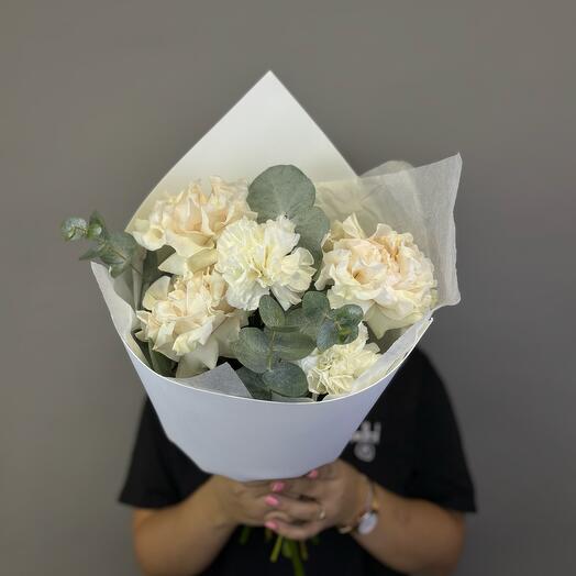 Букет «Гармония белого»