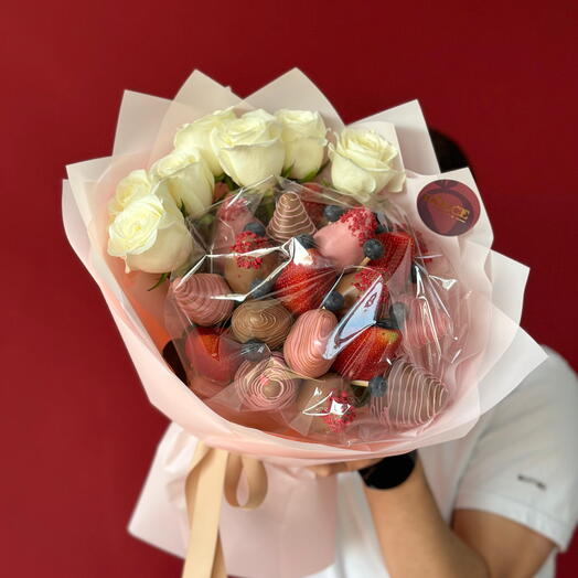 Strawberry and rose bouquet