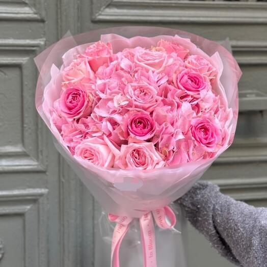 Ramo de hortensias Rosadas y rosas