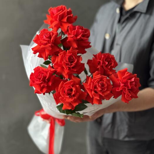 🍀 HOT RED! Стильный букет французские алые розы 9 шт