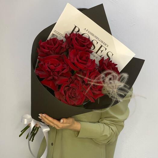 Ramo de Granada (rosas Francesas rojas)