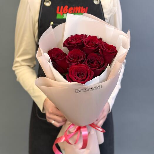 7 крупных роз🌹