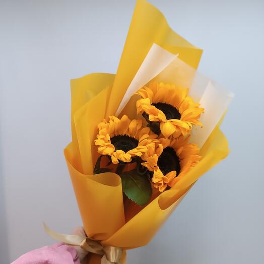 Bouquet of sunflowers