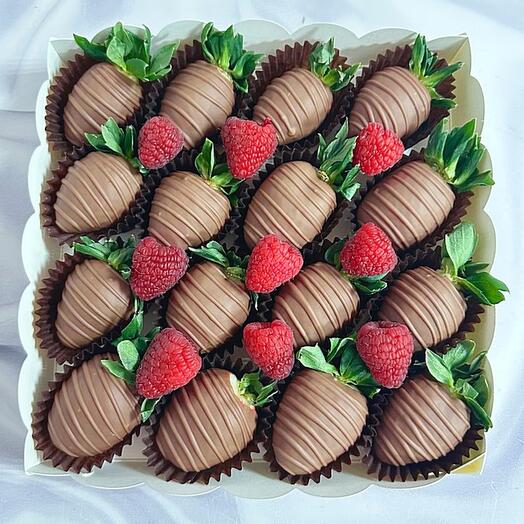Клубника в шоколаде Raspberry Choco