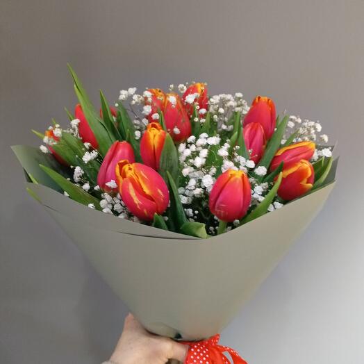 Букет из розовых тюльпанов