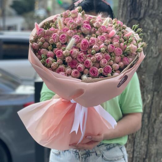 Пионовидные кустовые розы