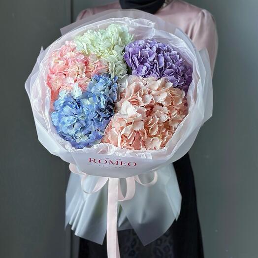 Моно букет из 5 гортензий