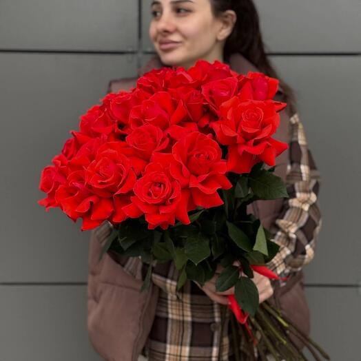 Роскошные французские алые розы 60см