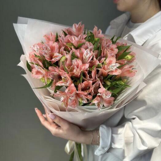 19 веток альстромерии