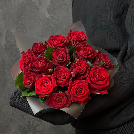 Букет красных роз Con Amore, 15 шт, 40 см. Florentika