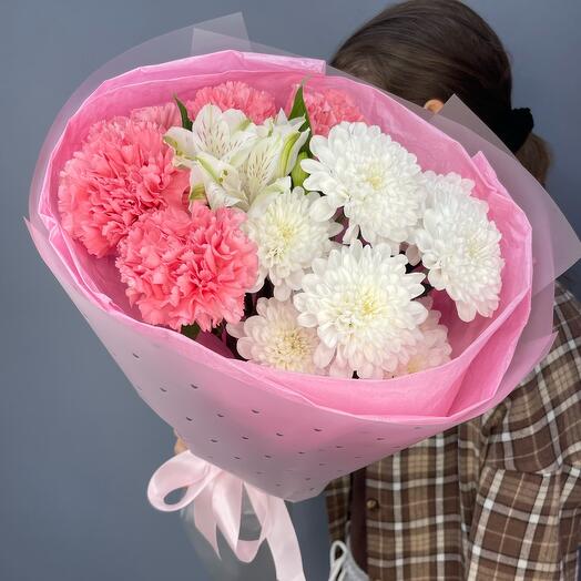 Сборный букет с альстромерией диантусами♥️