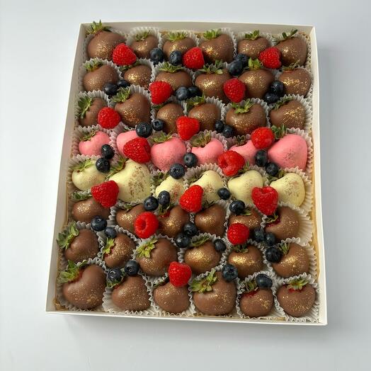 Клубника в шоколаде «Berry Day» 42-48 шт