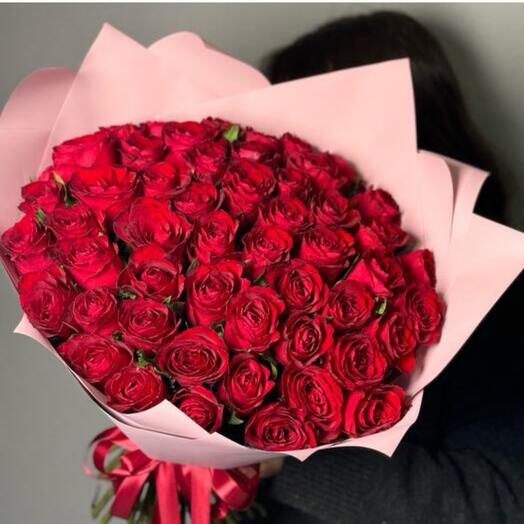 Большой букет из 51 красной розы