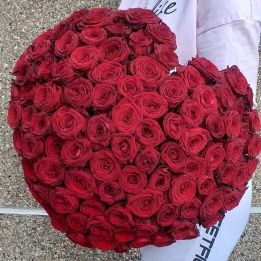 Сердце из 101 розы Эквадор