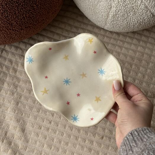 Тарелка керамическая декоративная "Звезды"